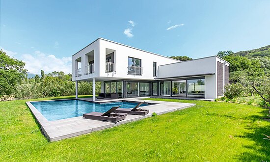 Luxusvilla mit Swimming-Pool