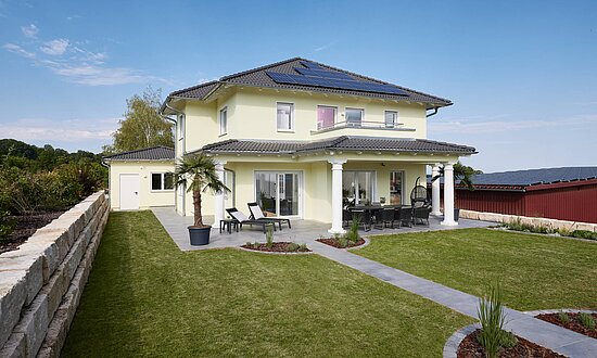 Zweigeschossige Stadtvilla