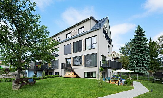 dreigeschossiges Doppelhaus