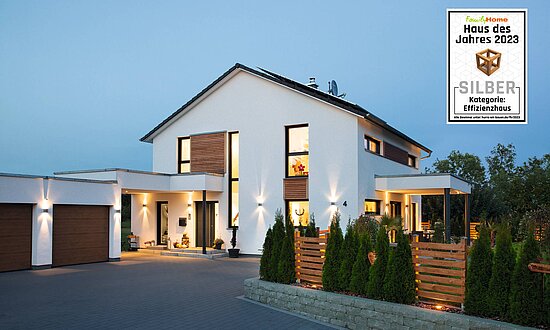 FamilyHome Haus des Jahres 2023 - Kategorie: Effizienzhaus - Kundenhaus Meinert - WeberHaus