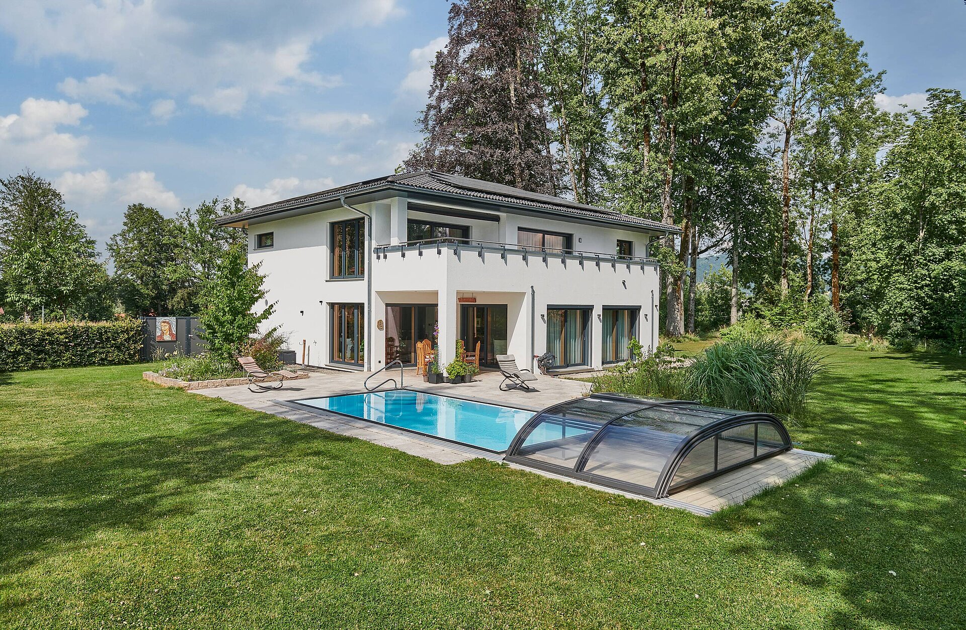 Stilvolle Stadtvilla mit Zeltdach Stadthaus