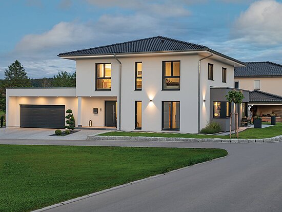 moderne Stadtvilla mit Zeltdach