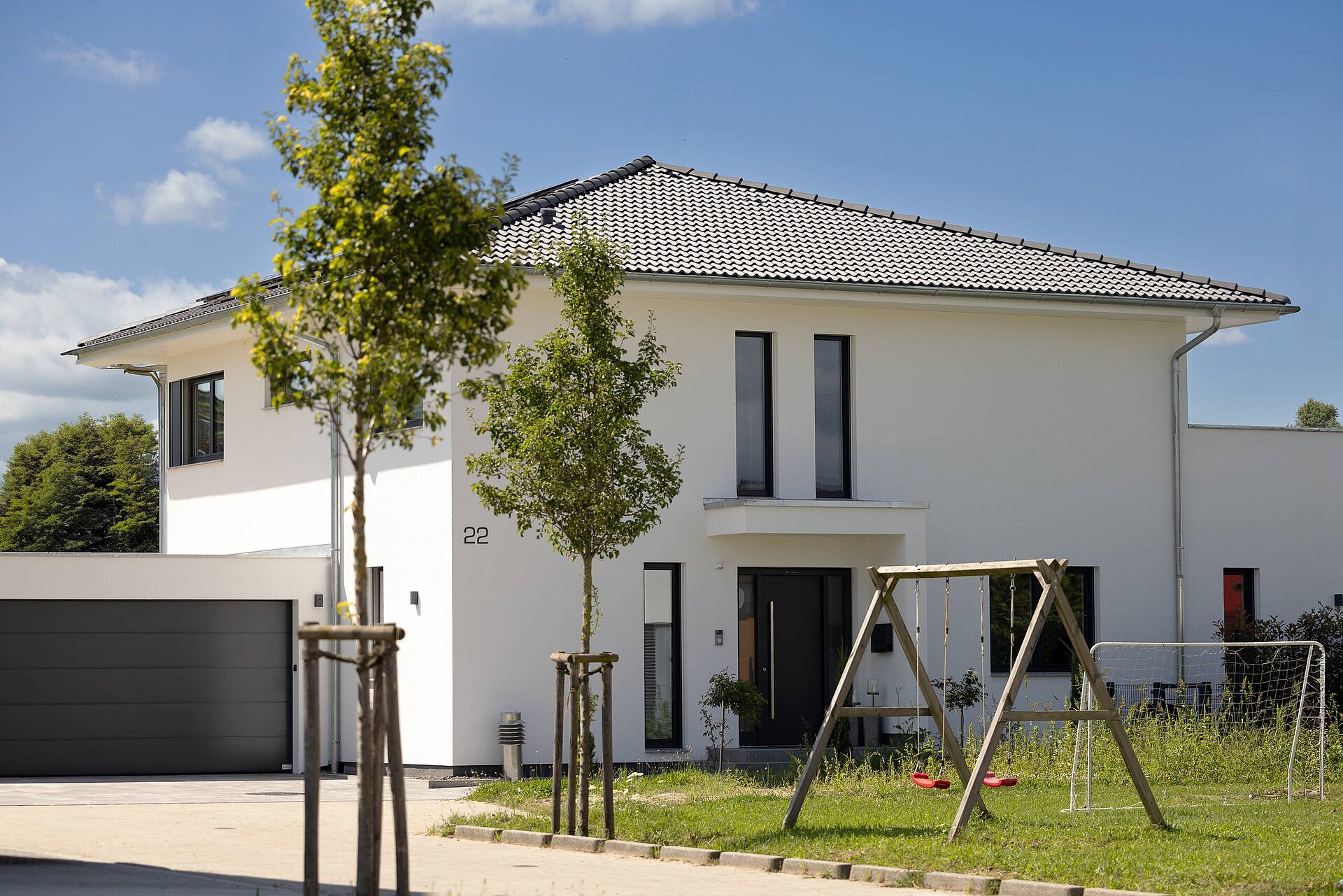 Zweigeschossiges Einfamilienhaus mit Zeltdach Einfamilienhaus