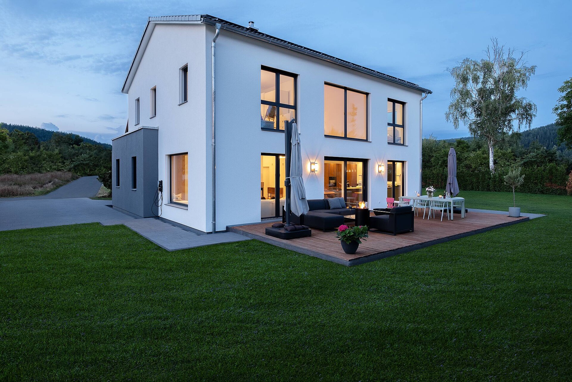 Modernes Einfamilienhaus mit Satteldach und Erker Kundenhaus