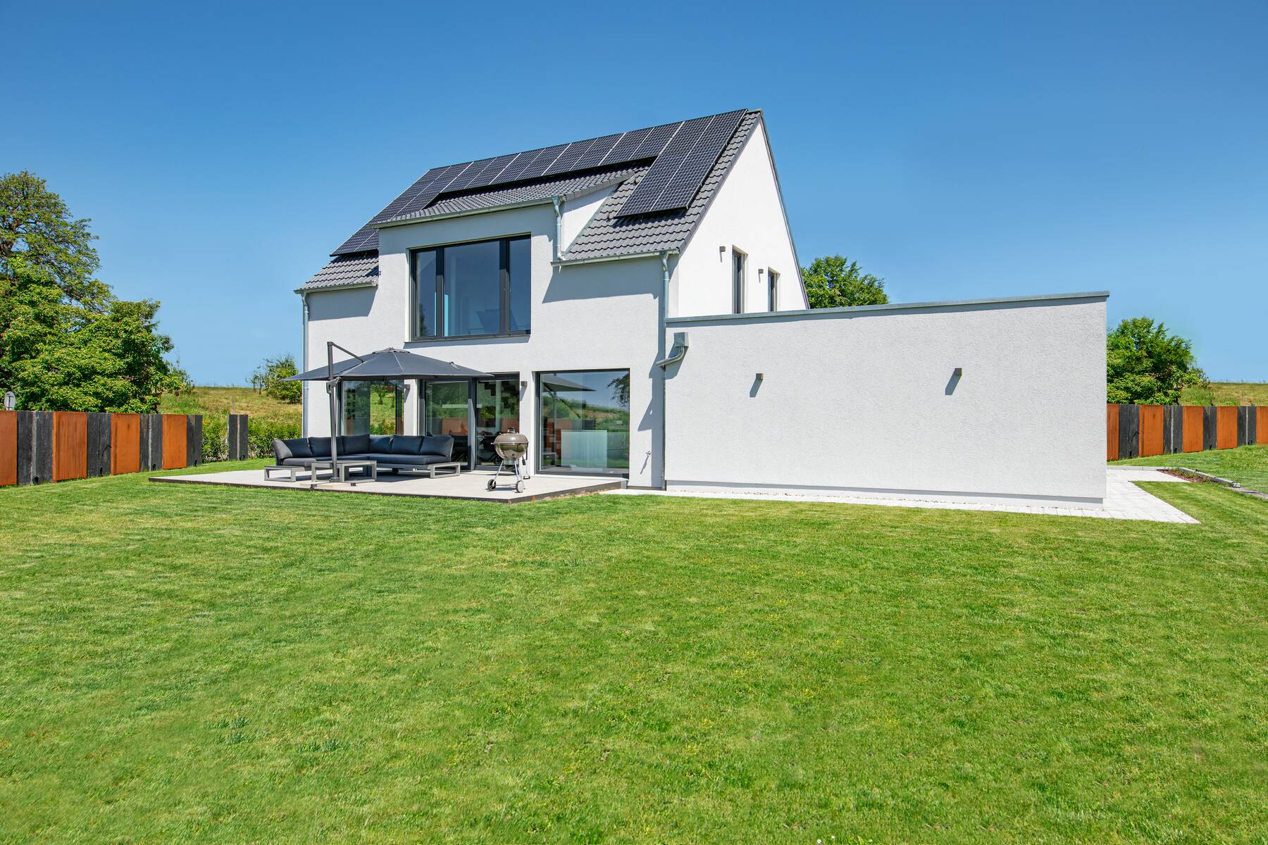 Einfamilienhaus aus der Baureihe Balance Satteldachhaus mit Garage