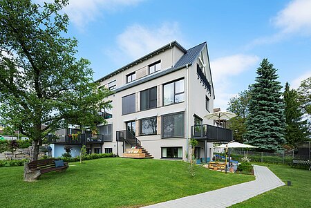 dreigeschossiges Doppelhaus